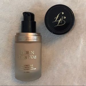 Too Faced Born This Way Foundation